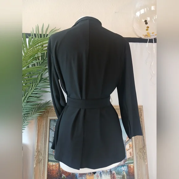 Nwt WYNNE LAYERS Chic Black Women's CHIC Blazer with Belt SZ MED - Picture 6 of 10